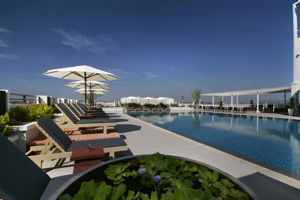Kameo Grand Hotel & Serviced Apartment, Rayong Buitenkant foto