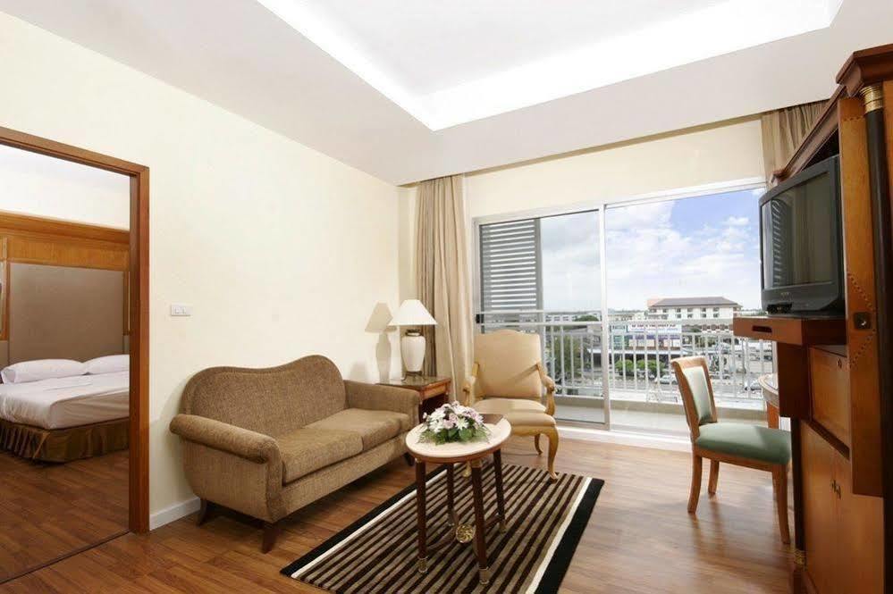 Kameo Grand Hotel & Serviced Apartment, Rayong Buitenkant foto