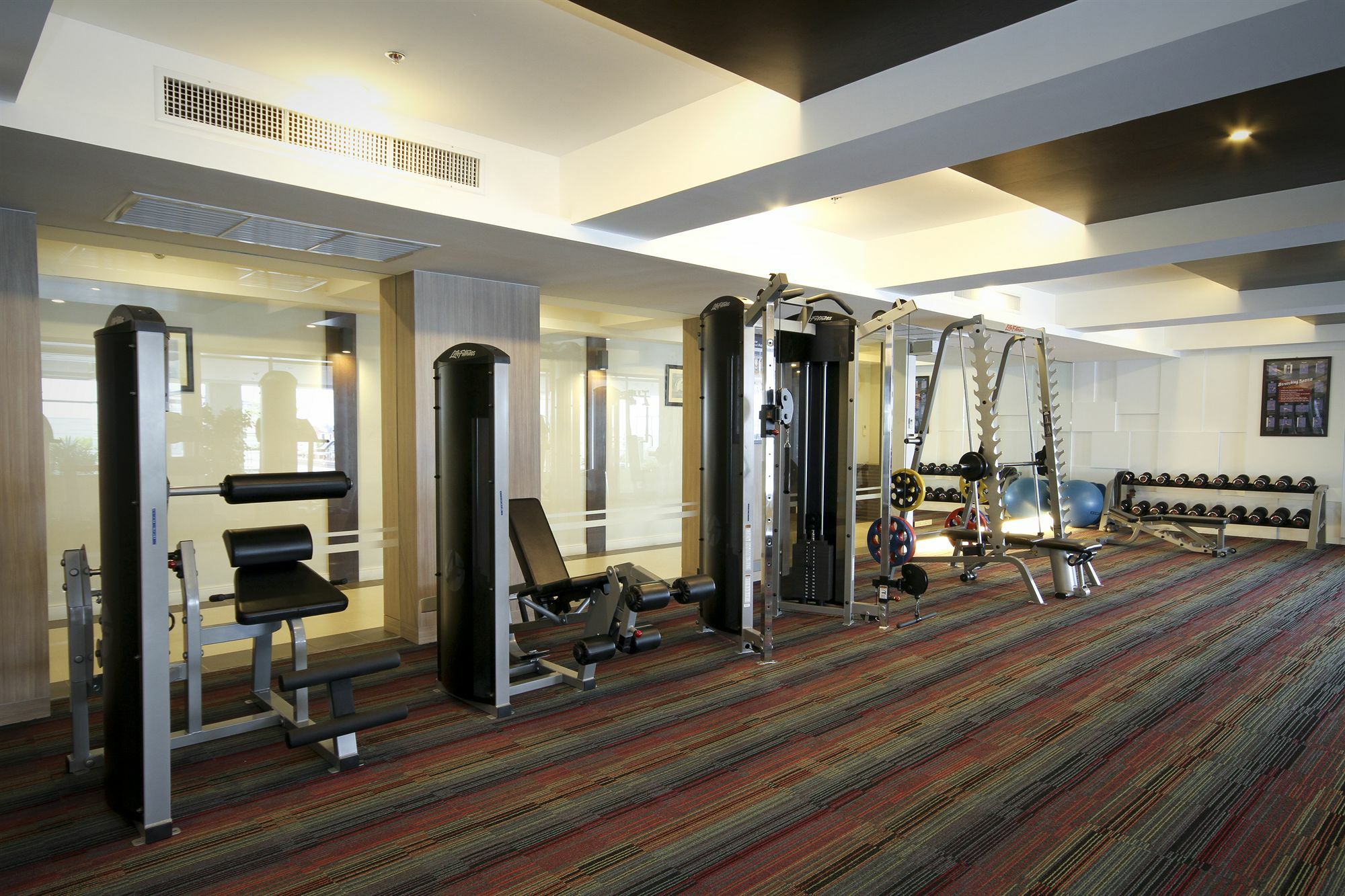 Kameo Grand Hotel & Serviced Apartment, Rayong Buitenkant foto